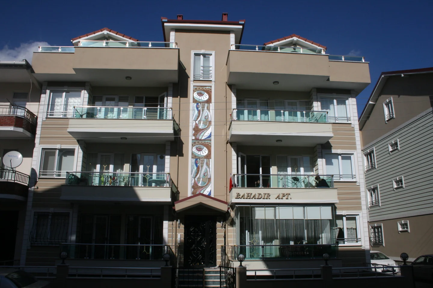 Bahadır Apartmanı — İzmit, Kocaeli