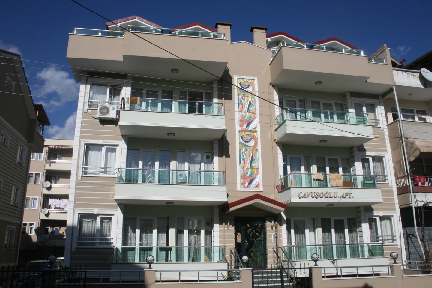 Çavuşoğlu Apartmanı — İzmit, Kocaeli