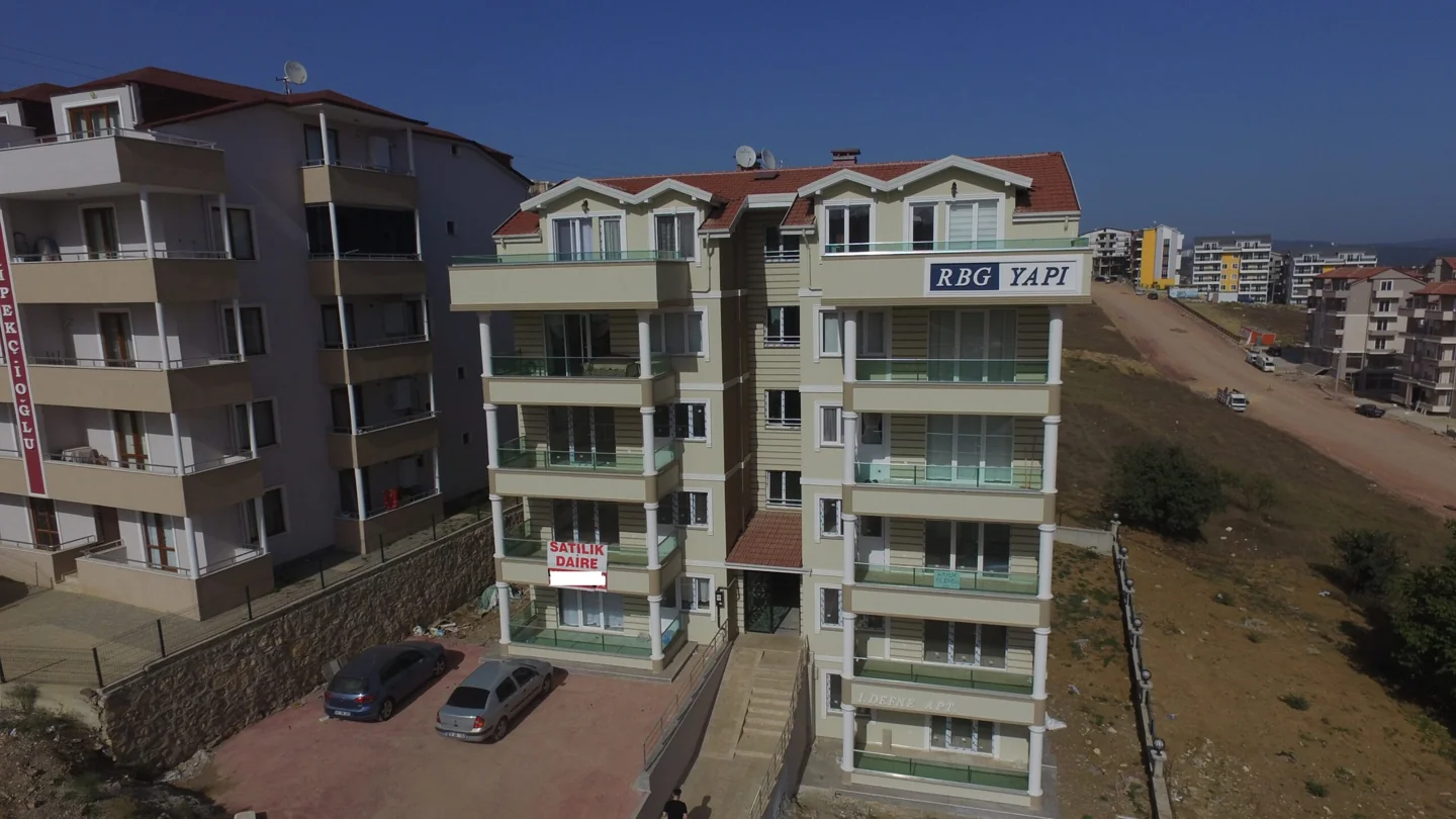Defne Apartmanı — İzmit, Kocaeli